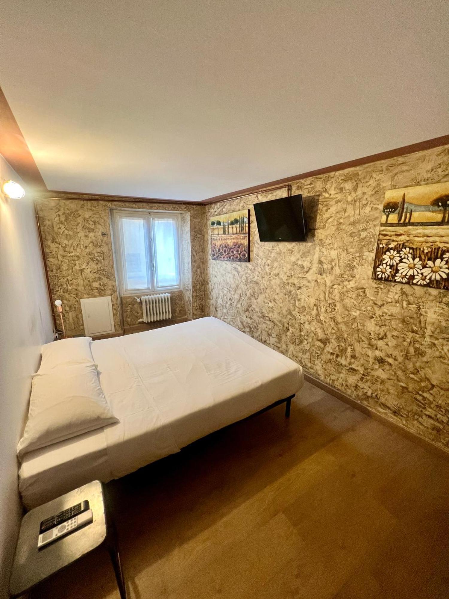 Ai Conti Guest house 2*