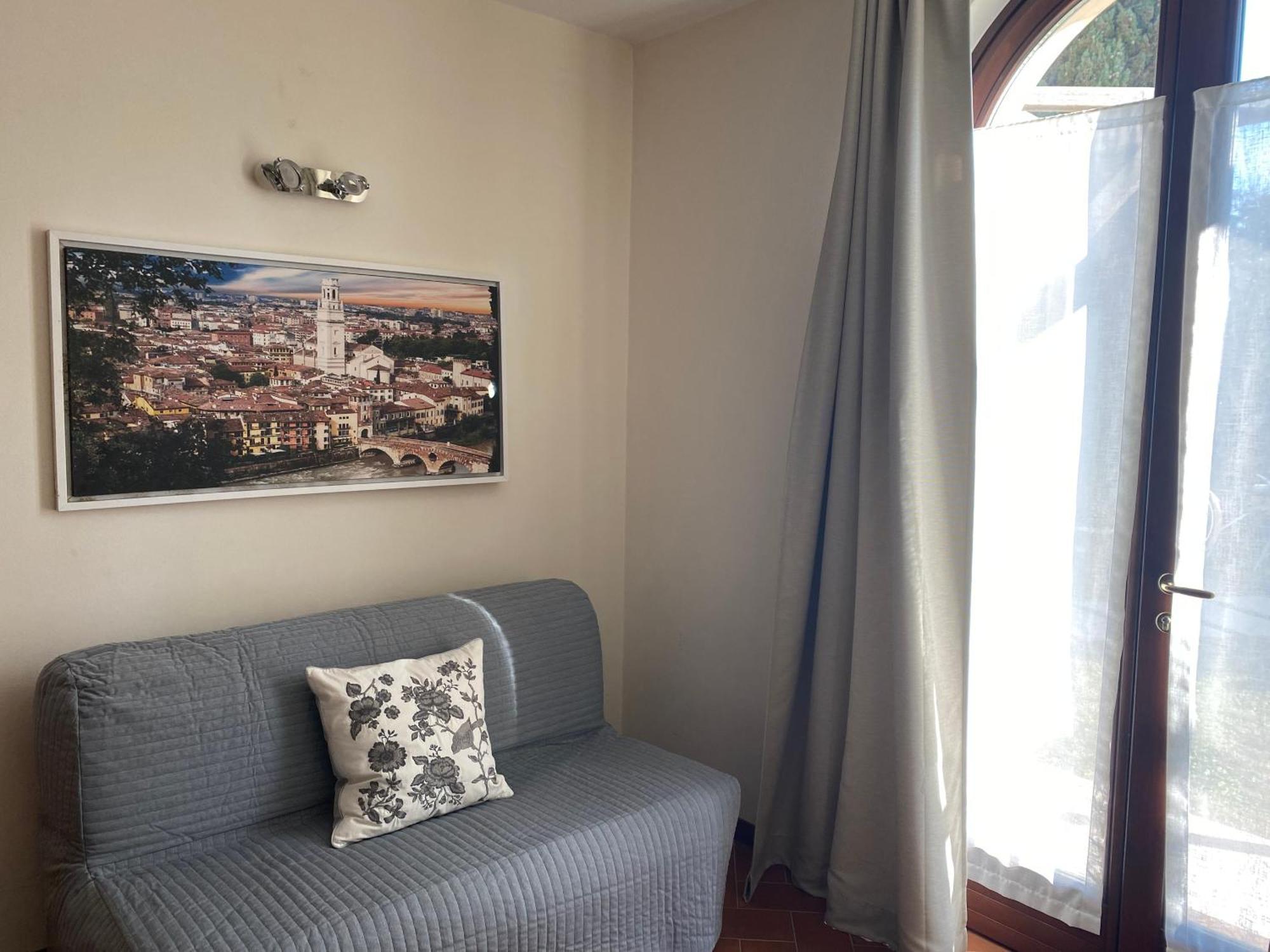 Apartamento Residenza Cipressi E Olivi Verona
