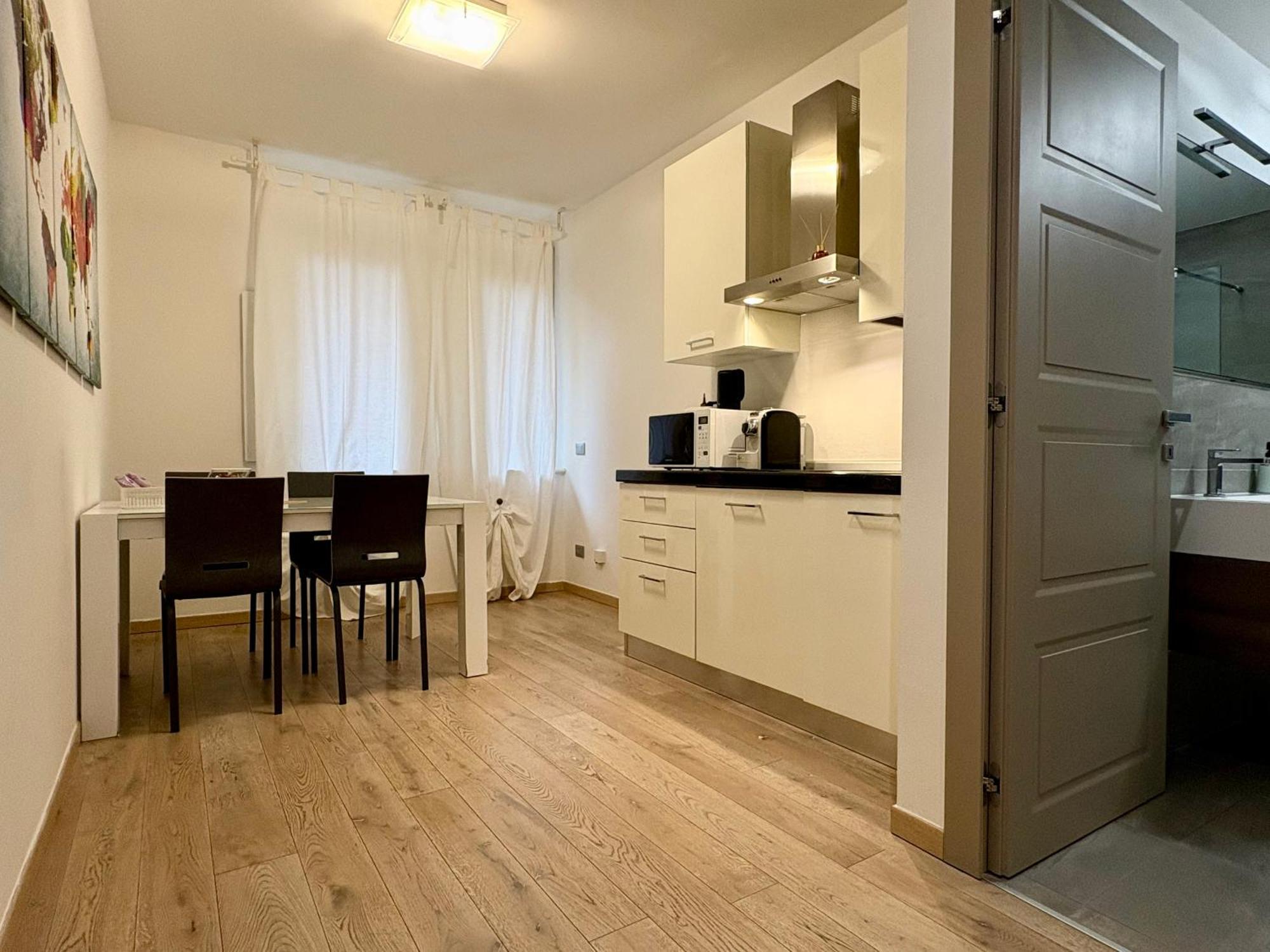 Leoncino 14 Appartement *