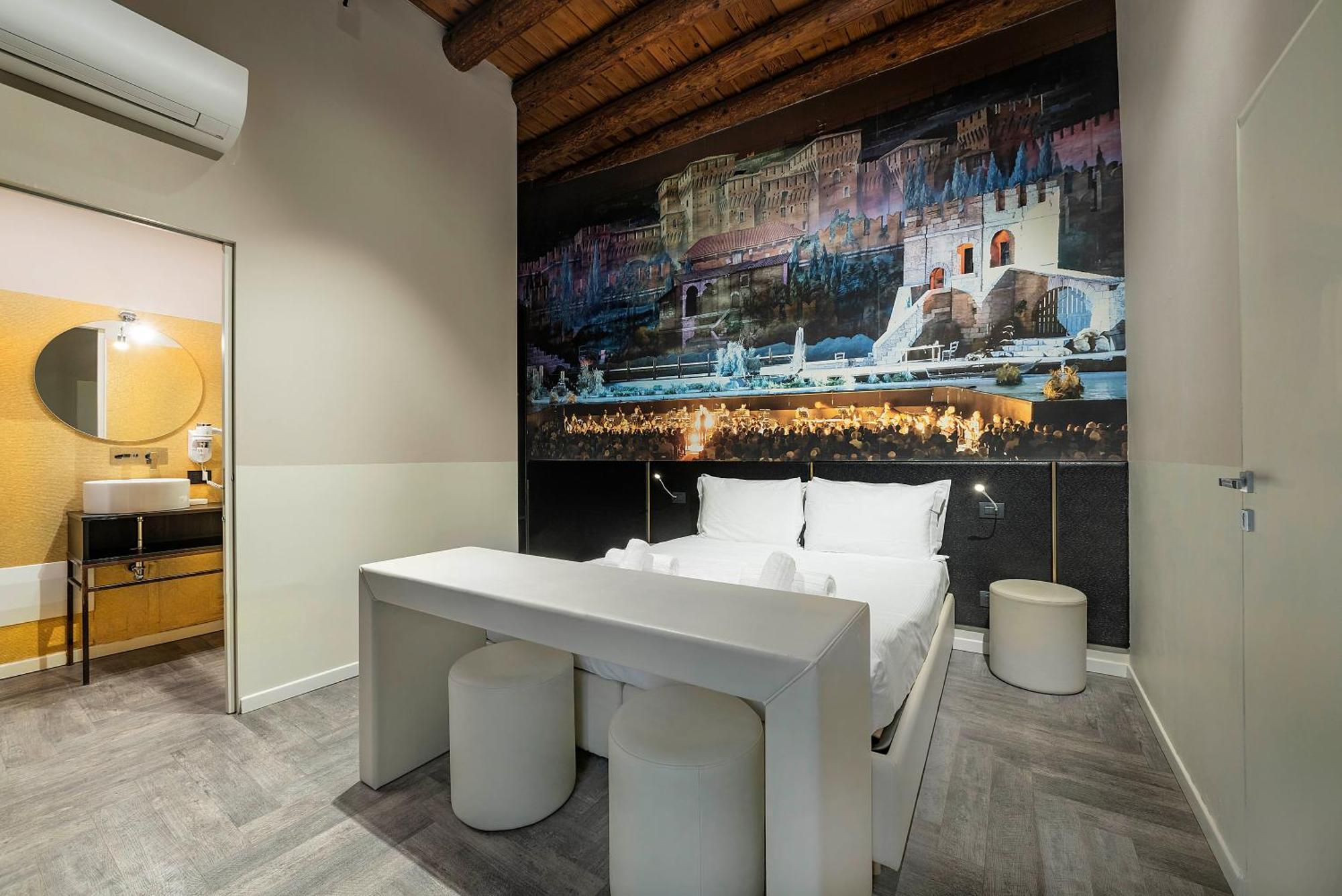 Italianflat - Theatrum And Guest house