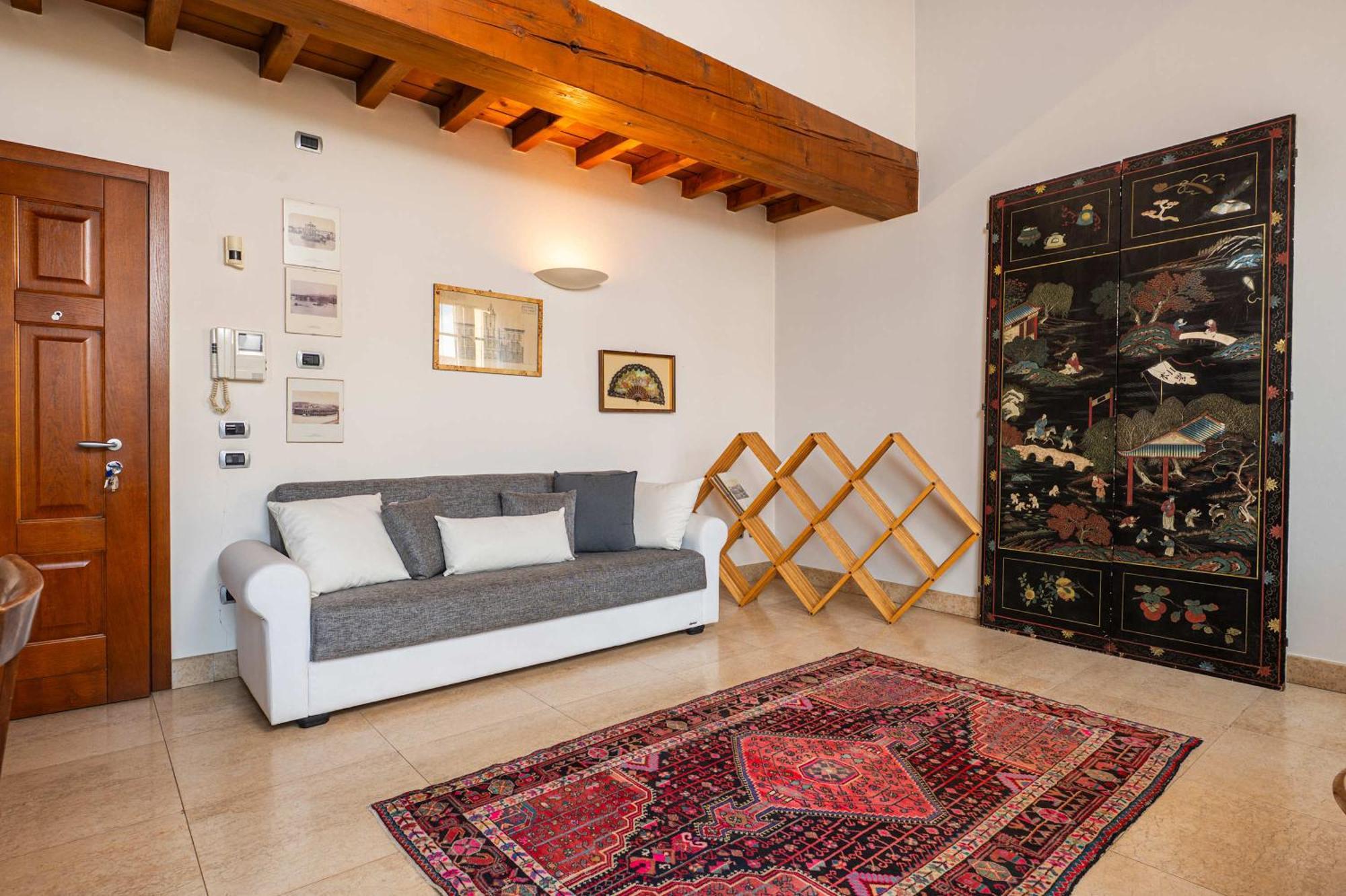 Cozy Flat With Large Balcony Few Steps From Arena Apartamento Verona