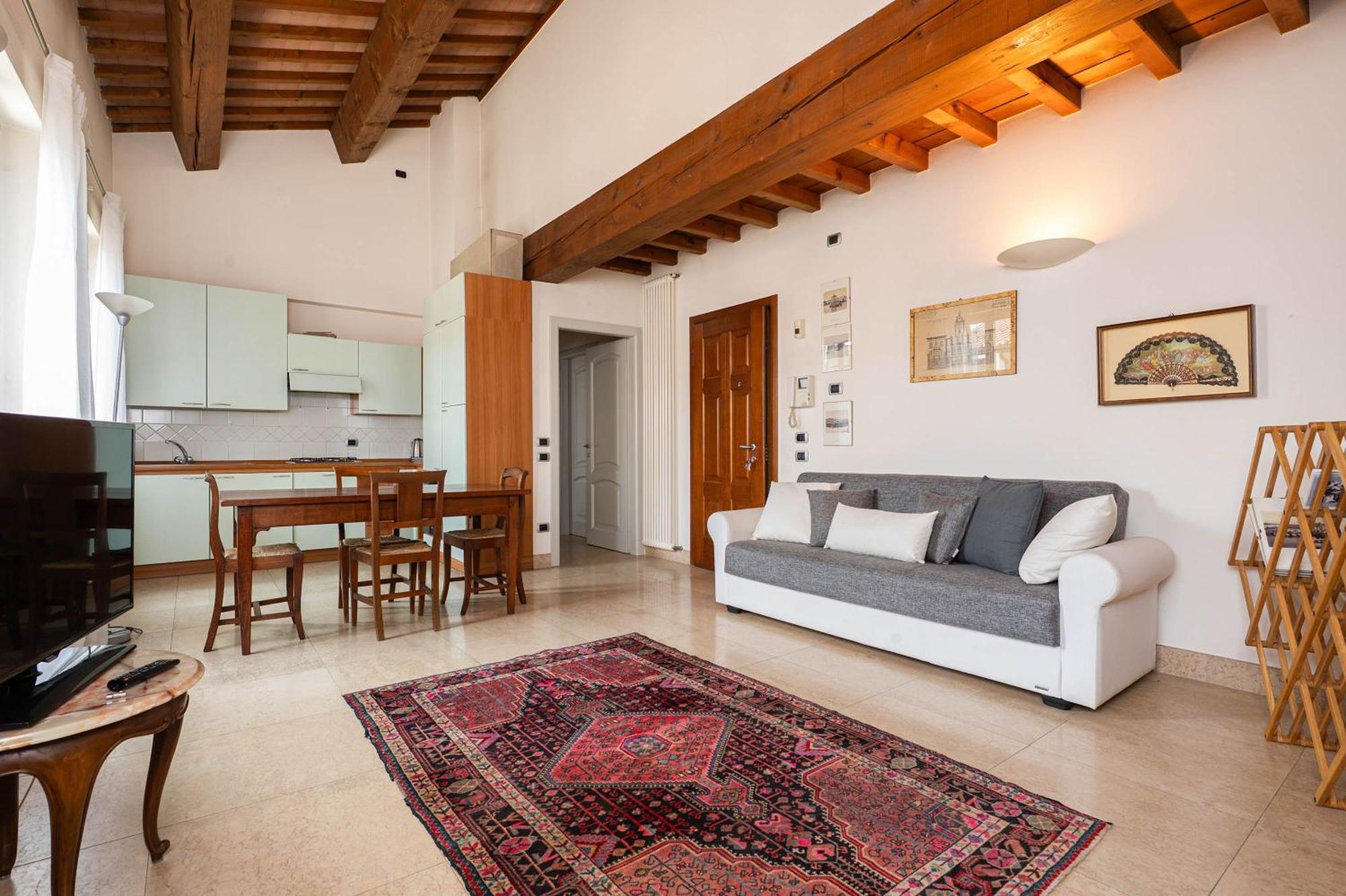 Cozy Flat With Large Balcony Few Steps From Arena * Verona