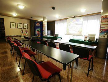 All'adige Apartahotel 2*