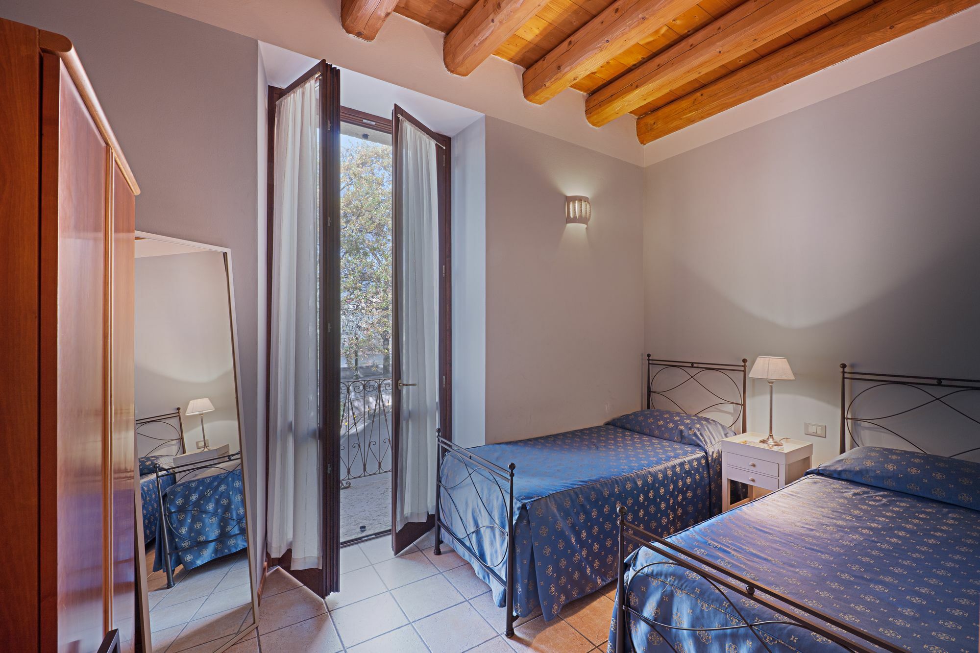 San Lorenzo Apartahotel