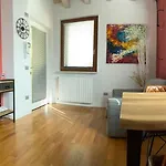 Home Old Verona