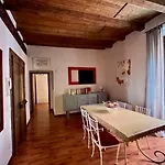 Santanastasia Apartment