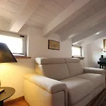 Case VR Holiday Attico San Domenico