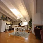 Case VR Holiday Attico San Domenico