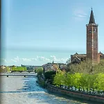 Residenza Veronica A Ponte Pietra