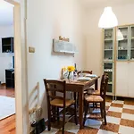 Domus Verona - Accogliente Residenza Rocchetto A 25Mt Da Piazza Erbe