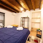 Al 18 Verona Rooms