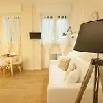Flats4Rent Arena Prestige