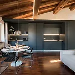 Santa Cecilia Apartment