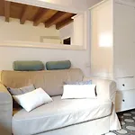 La Casa Sui Portici