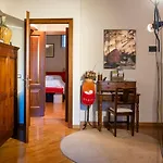 Ai Cinque Archi