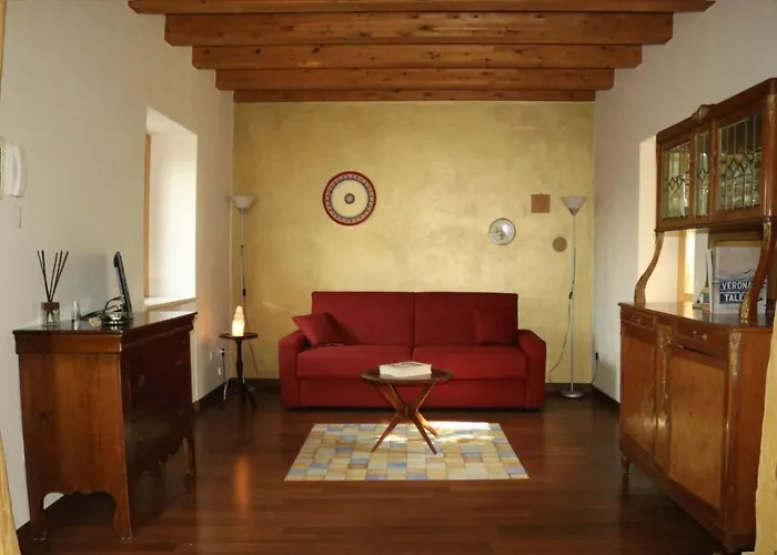 Casa Jasmin, 2 floors, private garden