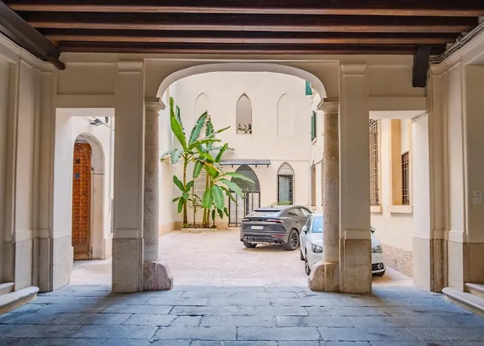 Residenza Corte Carnesali - Italian Homing