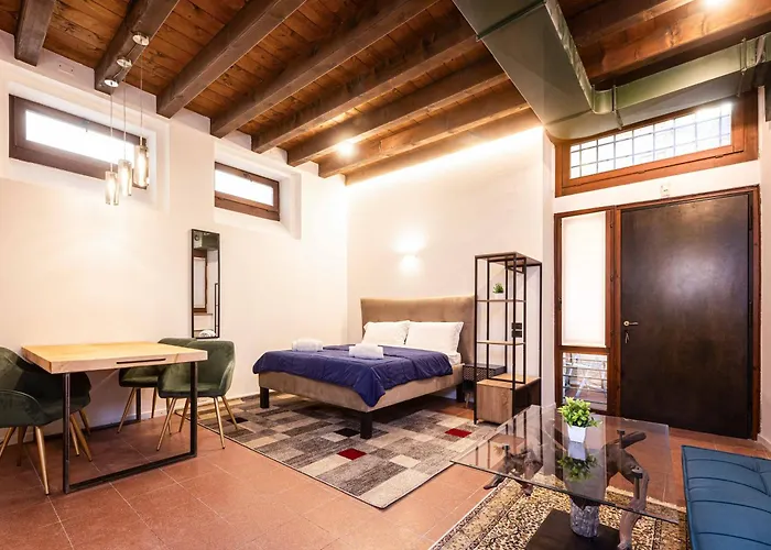 Al 18 Verona Rooms