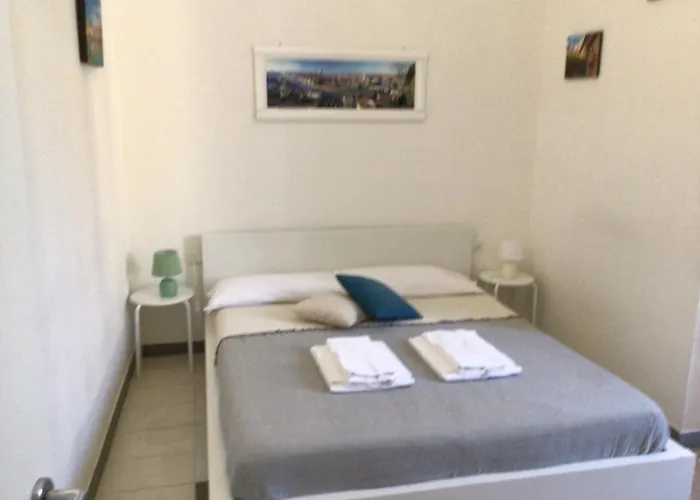 A Due Passi Da Giulietta-Casa Montecchi