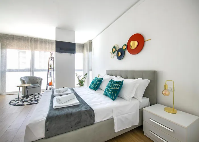 -Free Parking-City-Center-Strategic Apartment