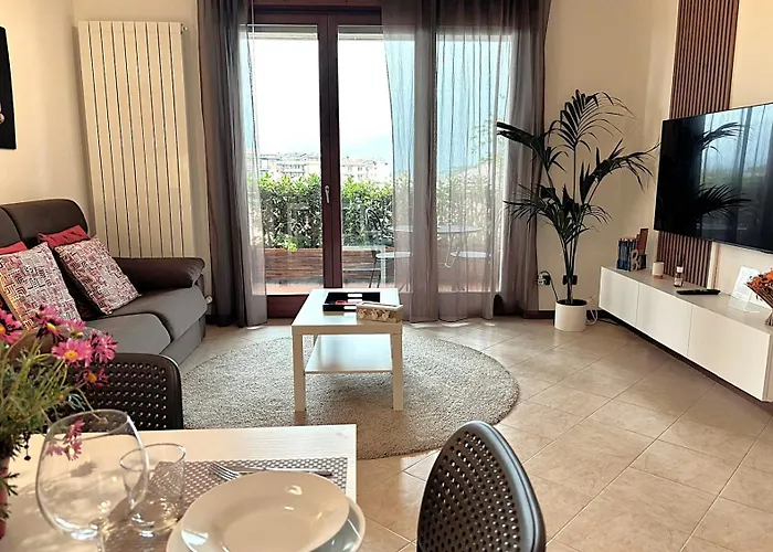 \'La Quercia\' top floor flat