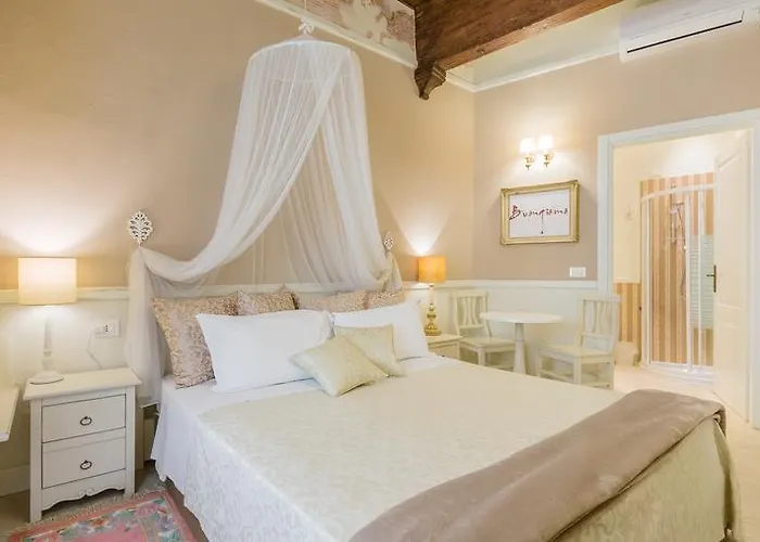 Vecchia Verona Rooms & Apartments