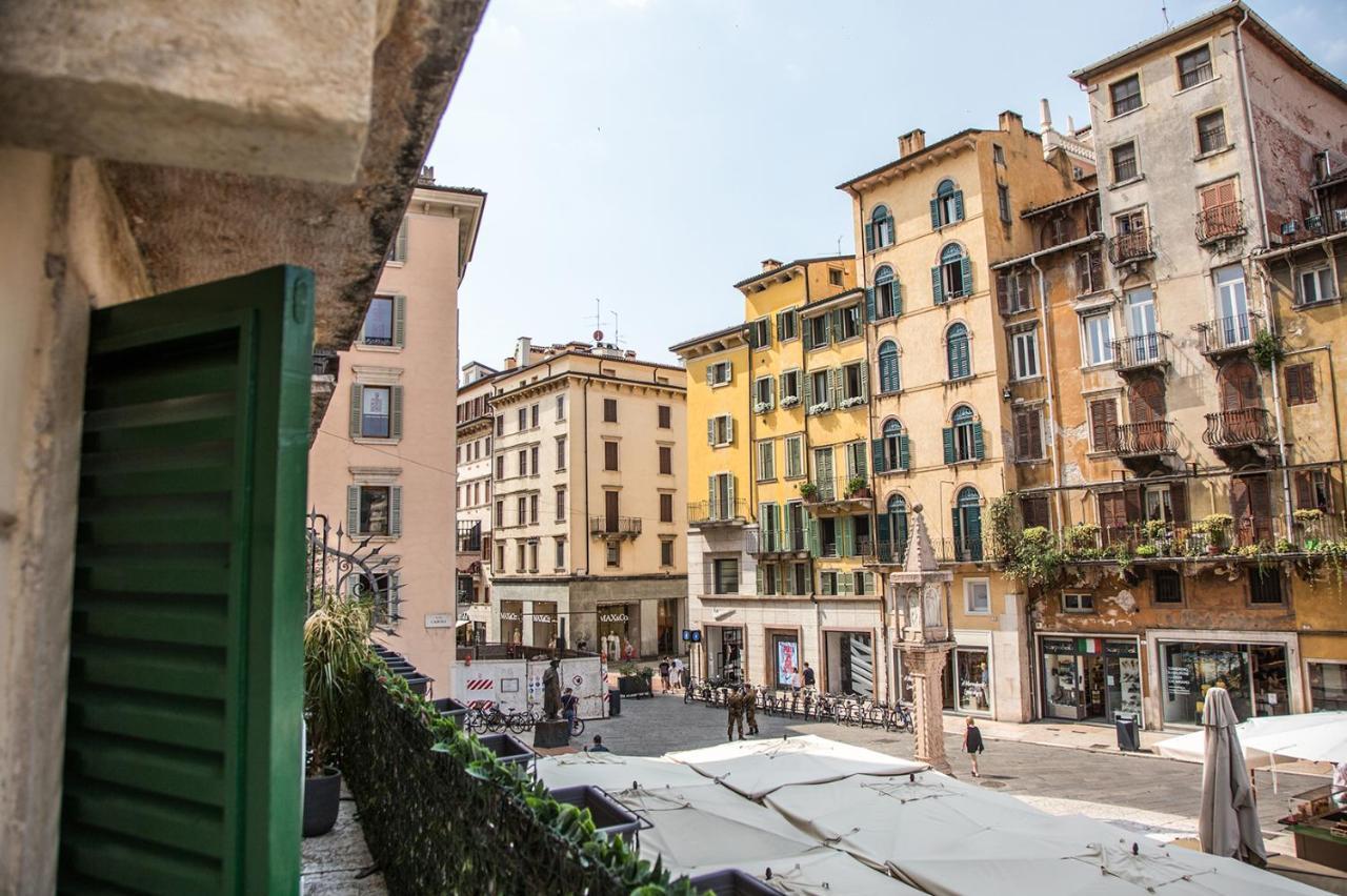 Aurelia Luxury - Piazza Delle Erbe Pensión Verona