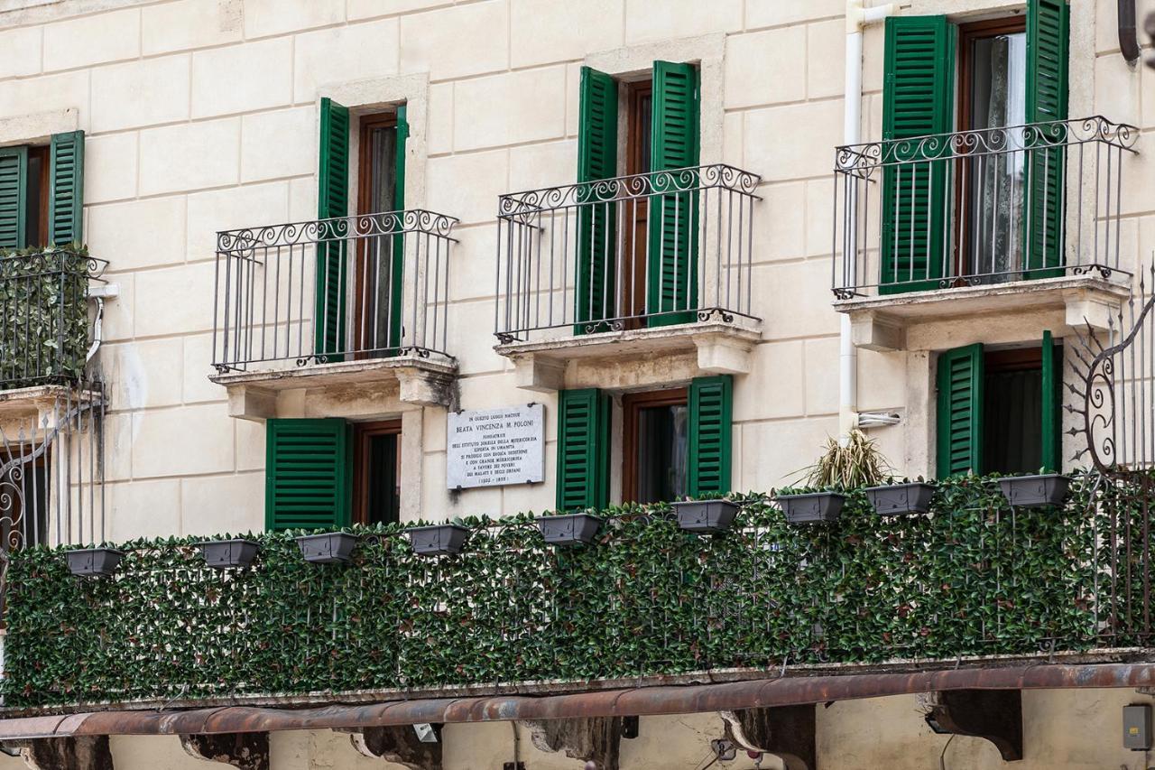 Pensión Aurelia Luxury - Piazza Delle Erbe *