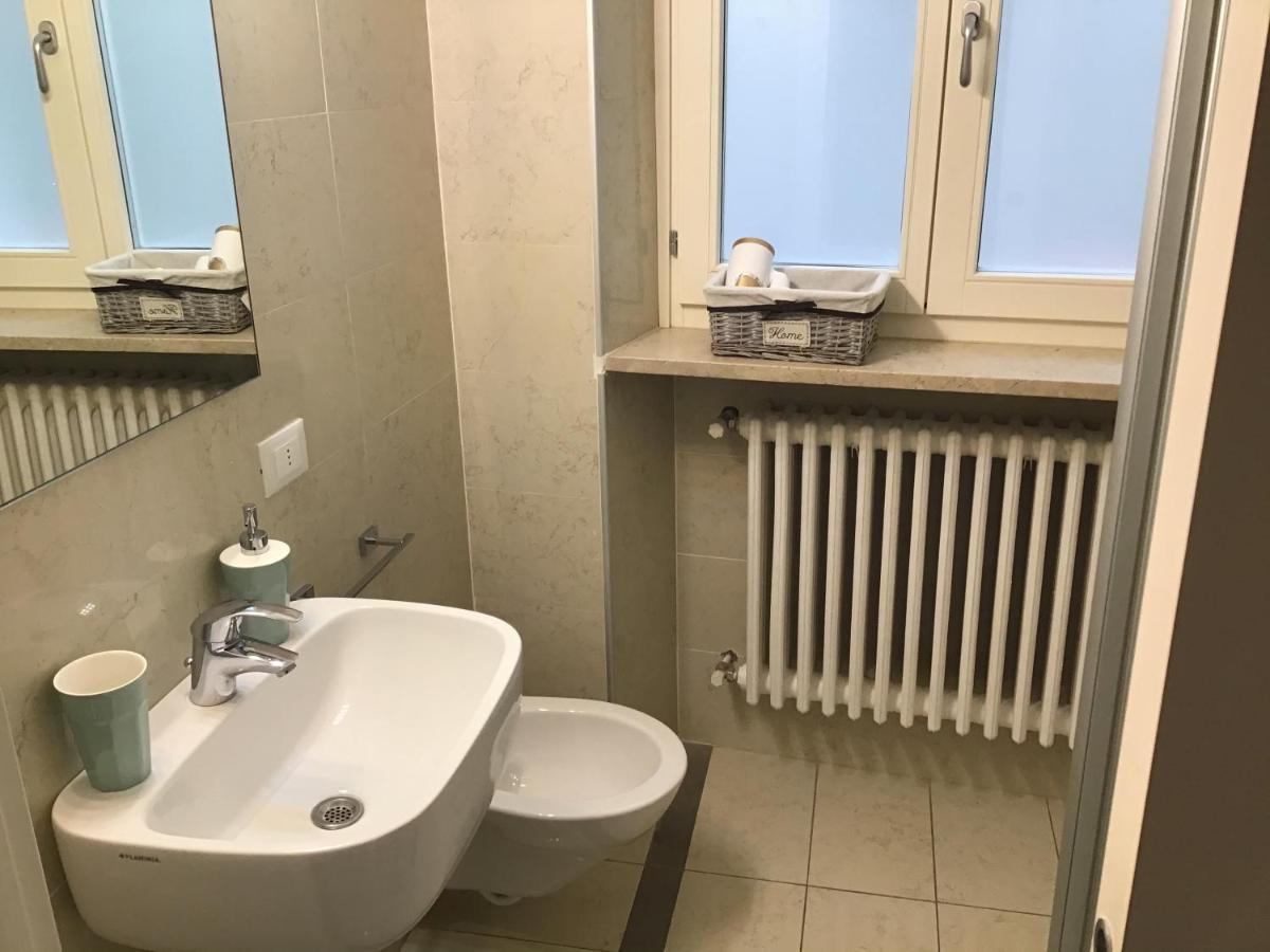 A Due Passi Da Giulietta-casa Montecchi Affittacamere Verona