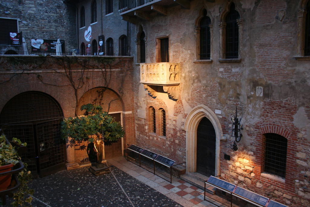 La Corte Di Giulietta Bed & Breakfast 3*