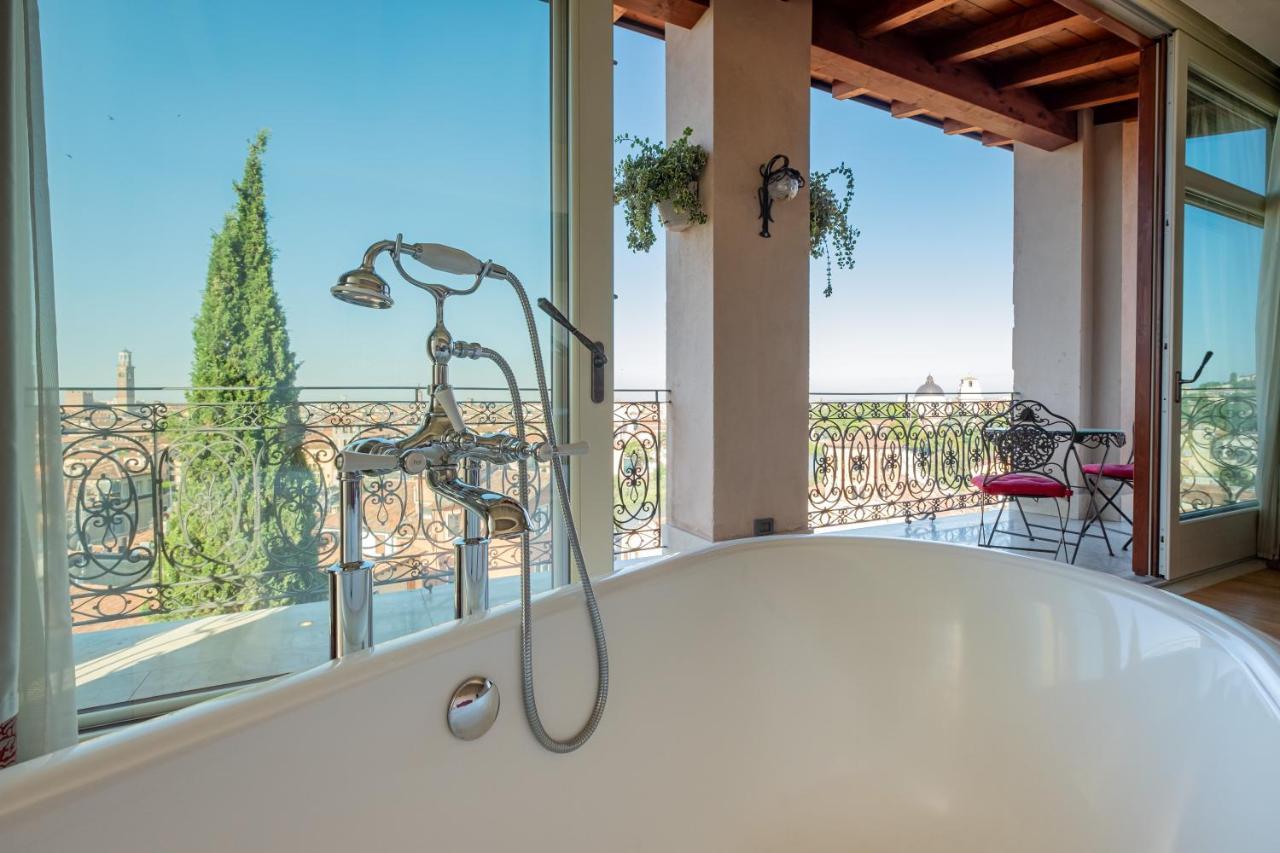 Relais Colle San Pietro Bed and breakfast