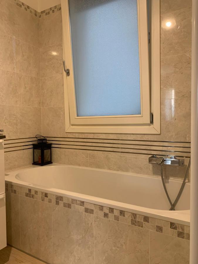 Apartamento Romeo's House Nel Centro Storico Di - Free Parking *