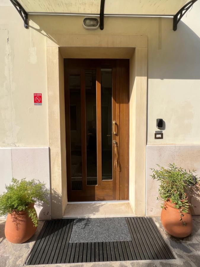 Leone Apartamento