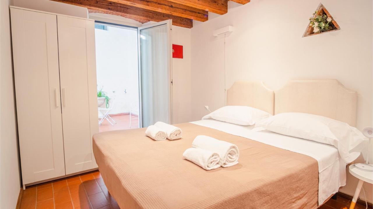 Residenza Corte Carnesali - Italian Homing Apartment Verona