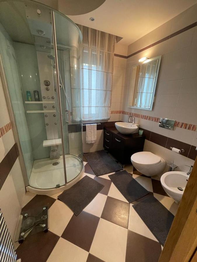 Chabi Flat Verona