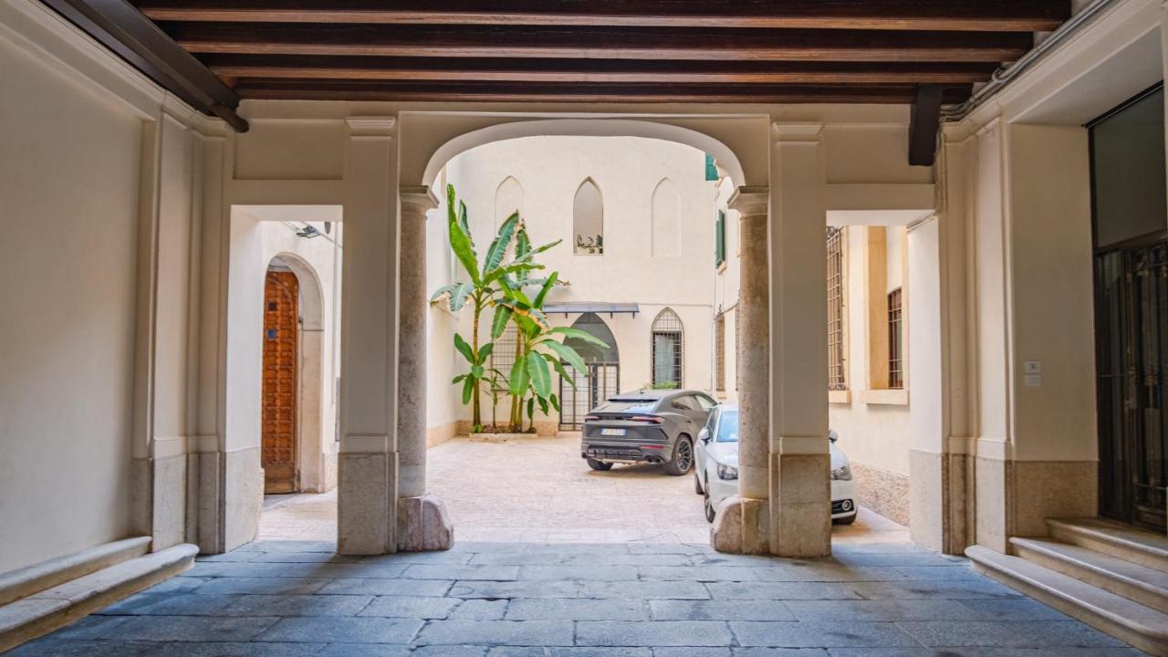 Apartment Residenza Corte Carnesali - Italian Homing