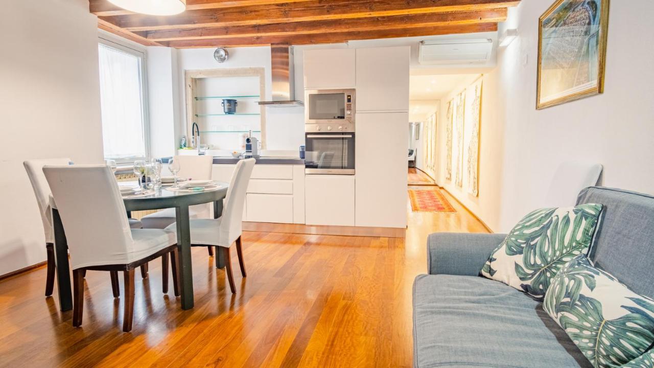 Residenza Corte Carnesali - Italian Homing Apartment *