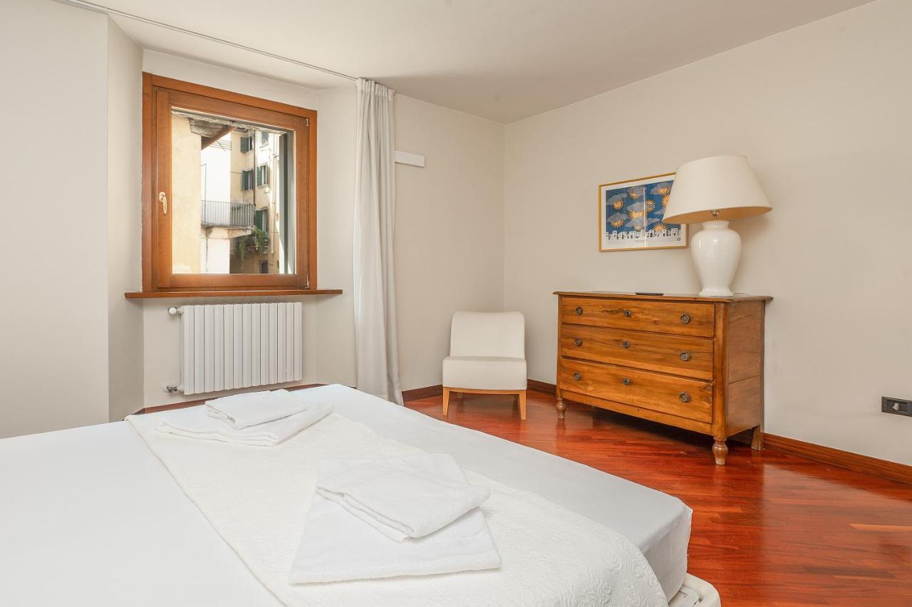 Cozy 2 Bedroom In The Heart Of Apartment *