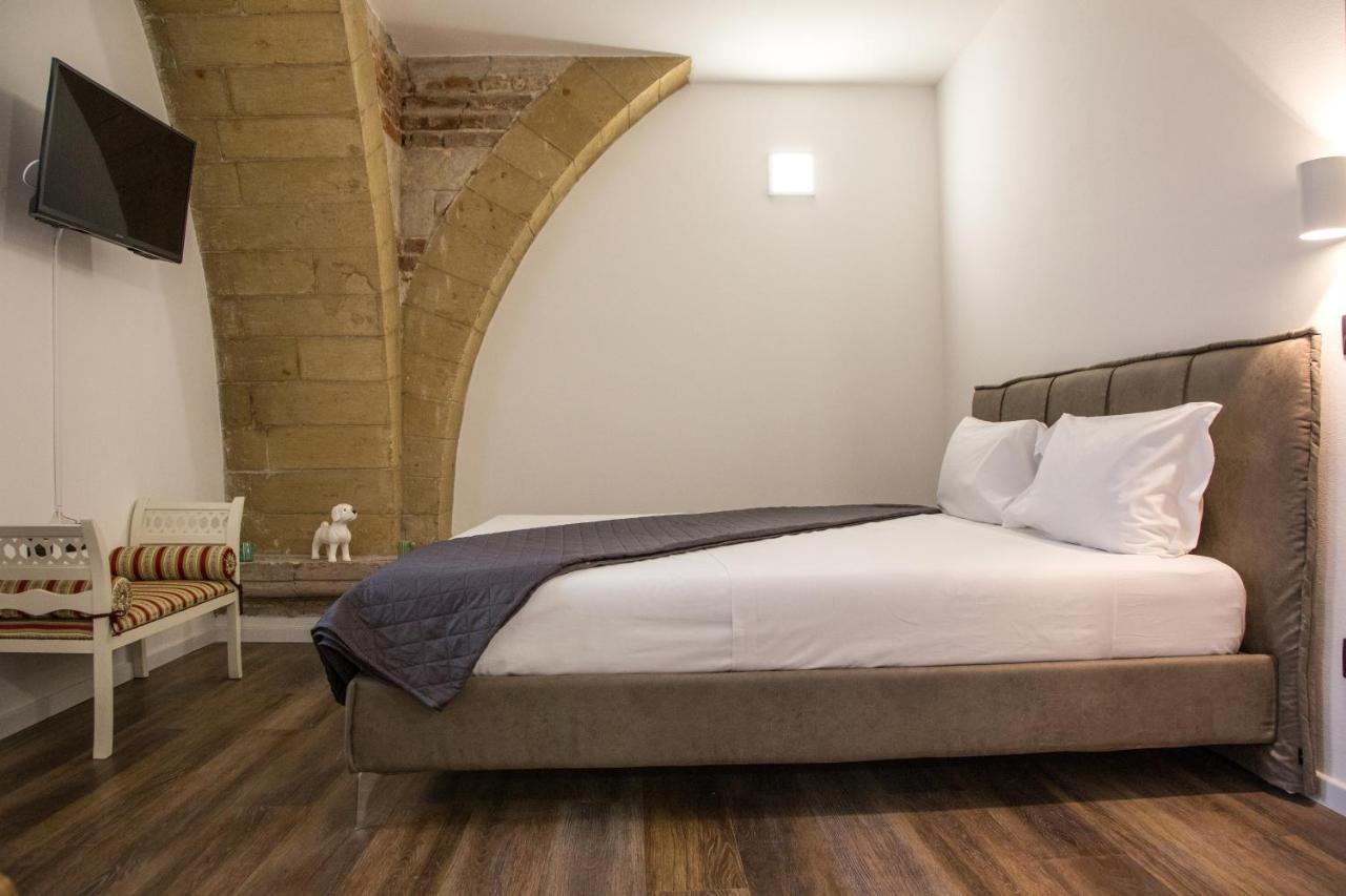 Aurelia Luxury - Piazza Delle Erbe Pensión *
