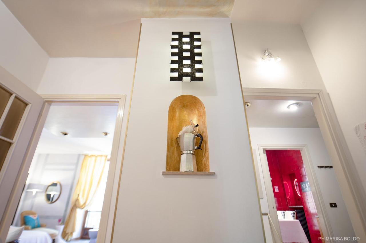 Apartamento Billie's Flat Red - Art & Design In Historic Centre