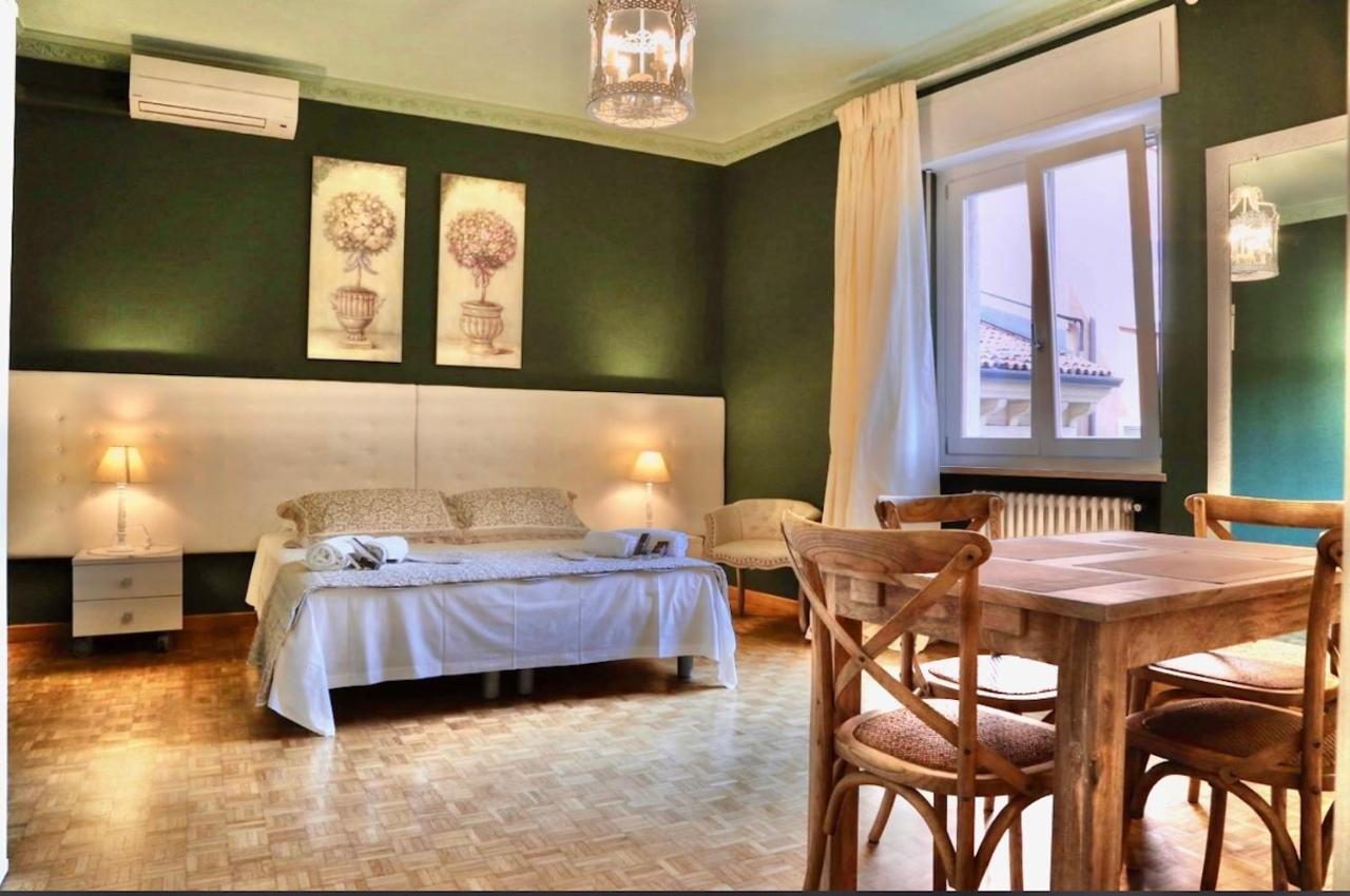 La Casetta Di Lina And Guest house