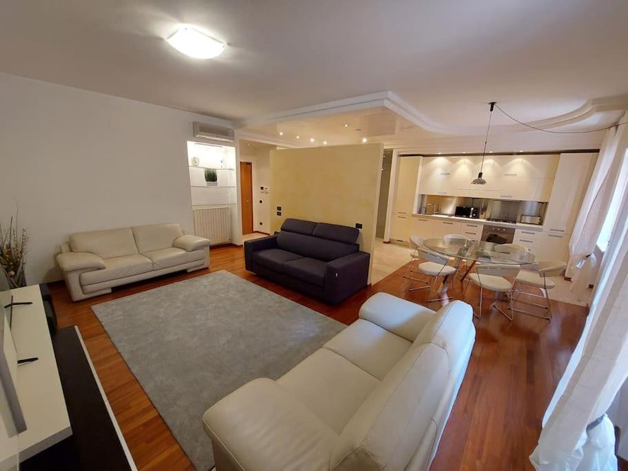 Res-albra Apartment