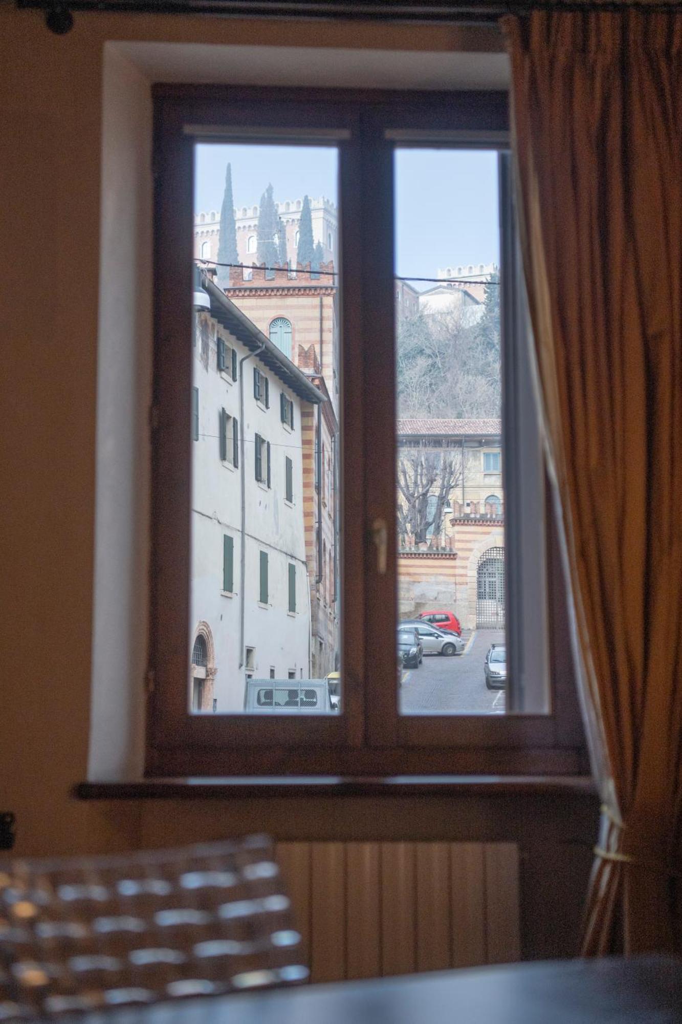 Ai Piedi Del Castello / 4pl / Apt. Full Apartamento *