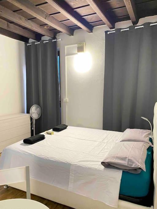Low-cost Teatro Romano Apartment Verona