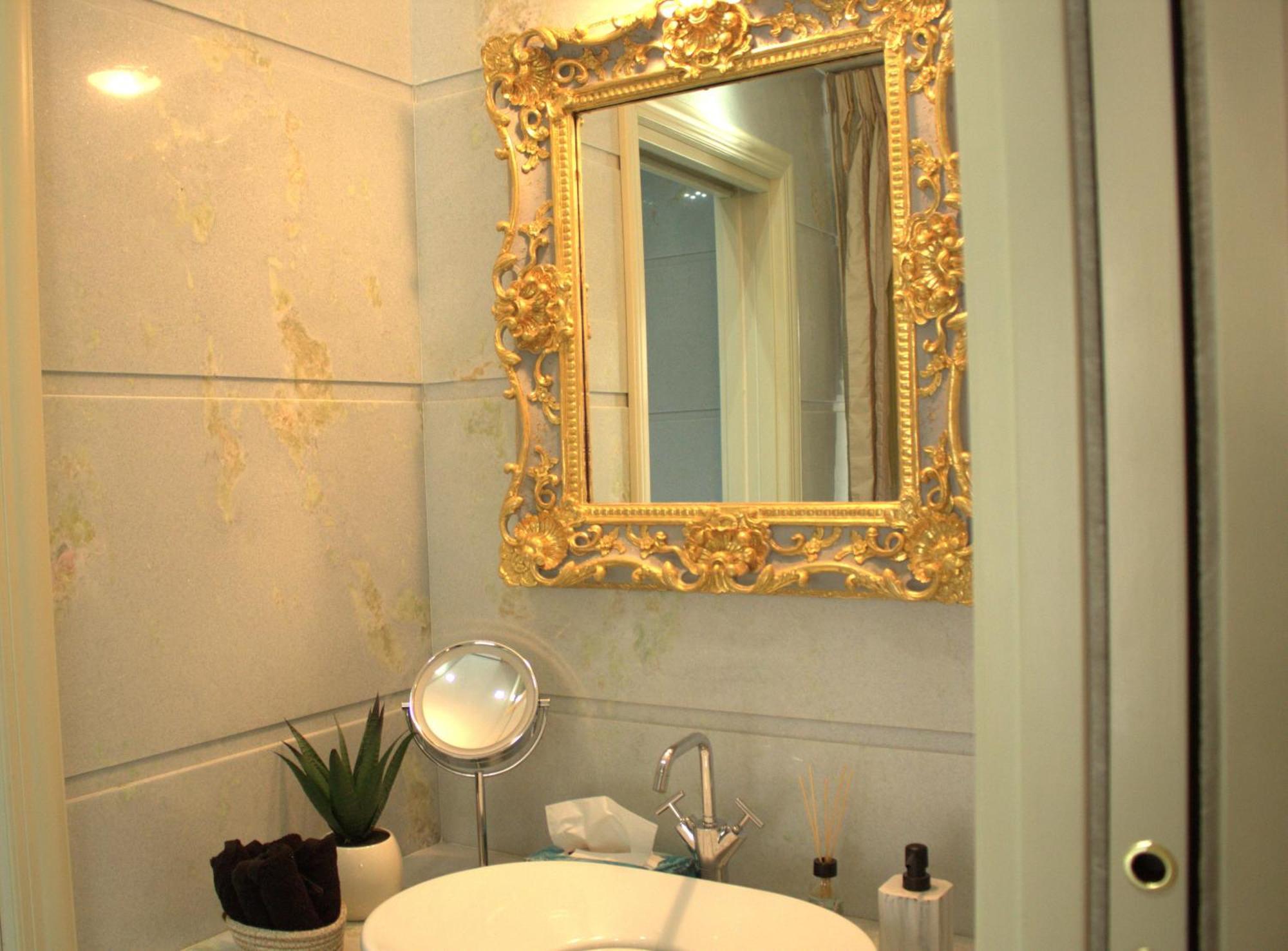 Luxury Flats , Piazza Erbe With Balcony On Main Square Apartamento *