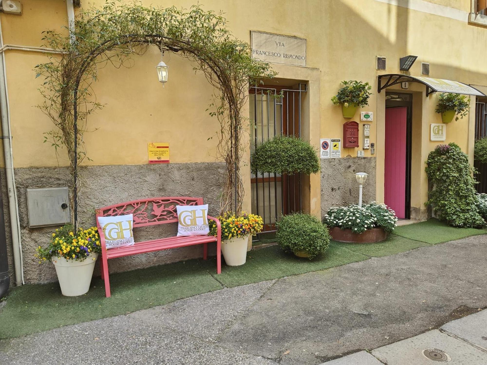 Maison d'hôtes Giardino Giusti House & Court 2*
