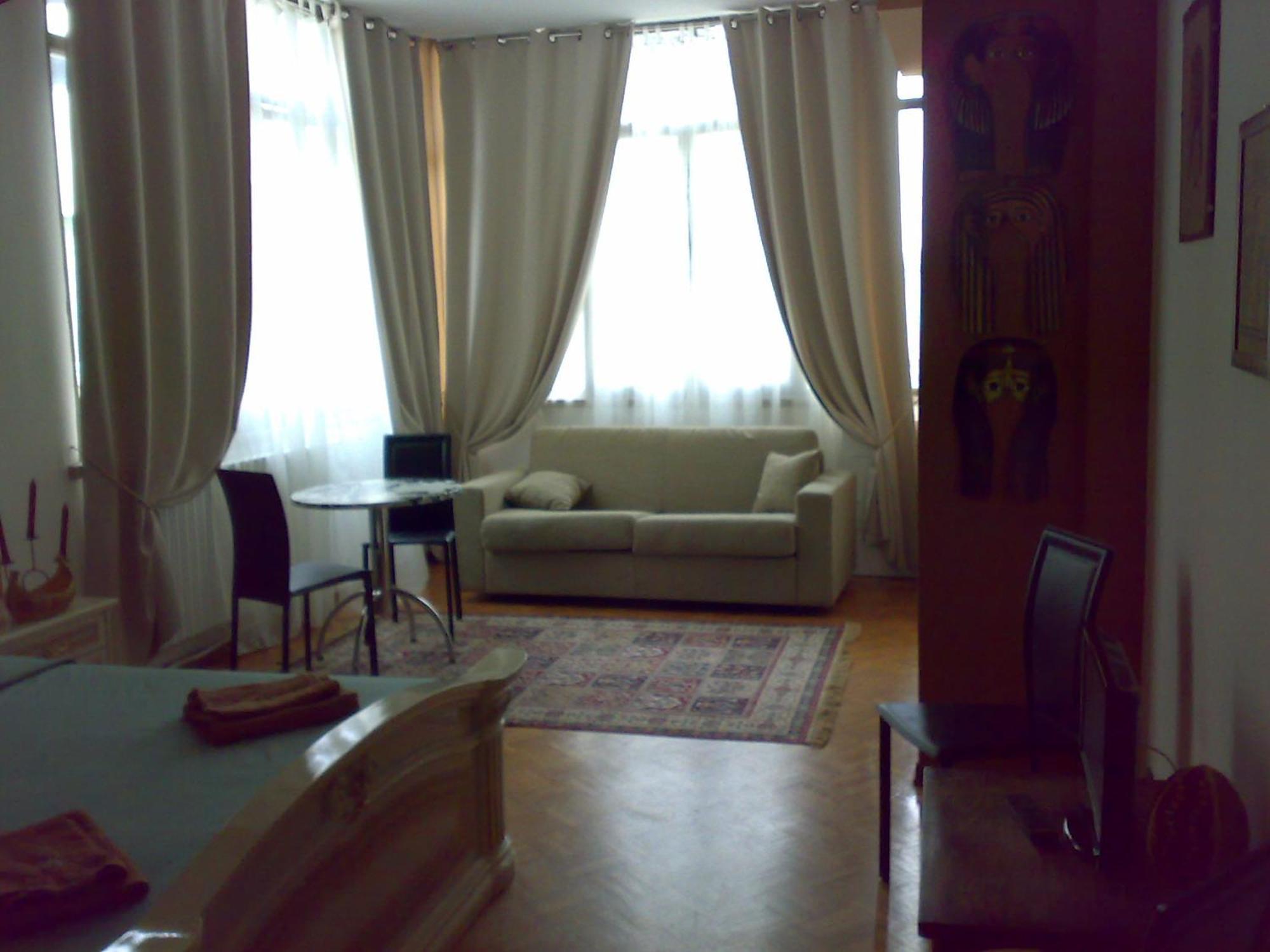 Bed and breakfast In Arena L' Opera *
