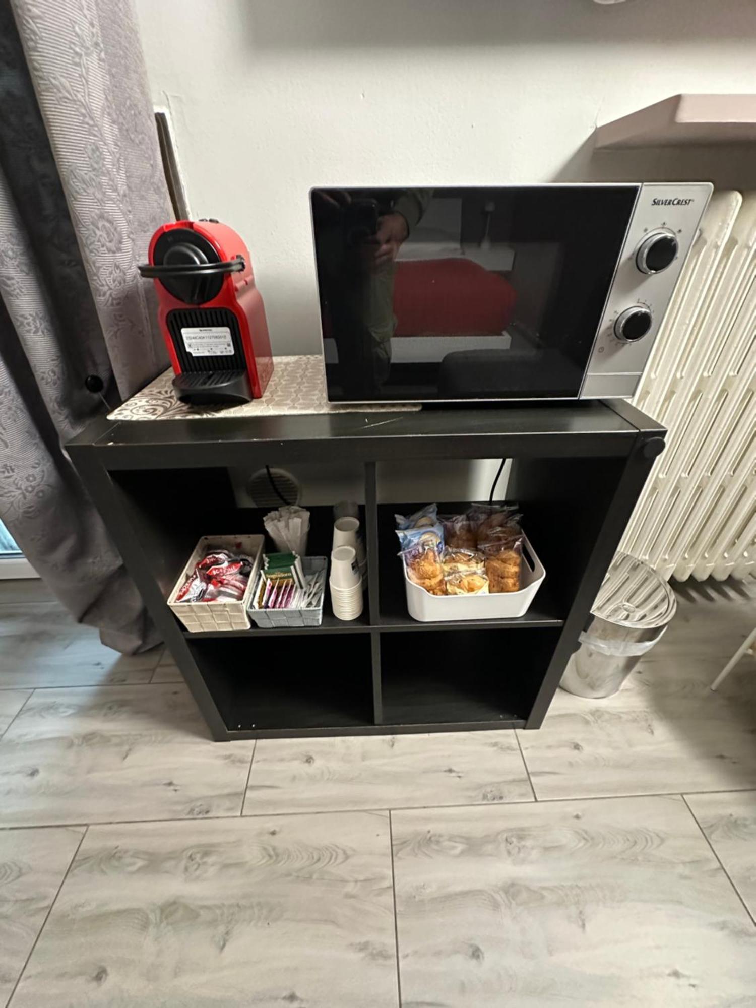 Locazione Turistica Girasole Couette-café *