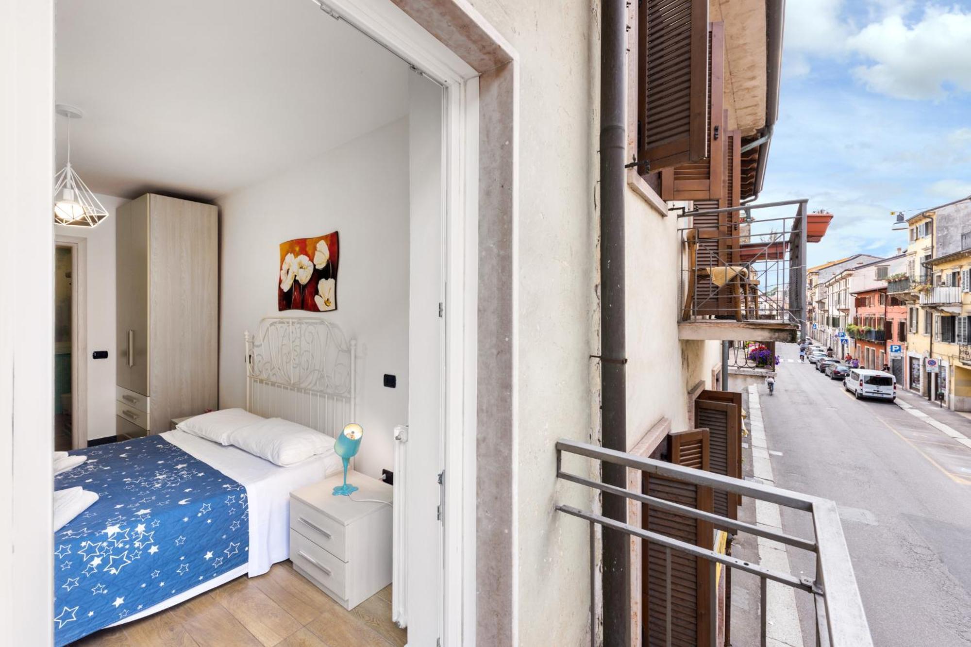 Happy Apartment