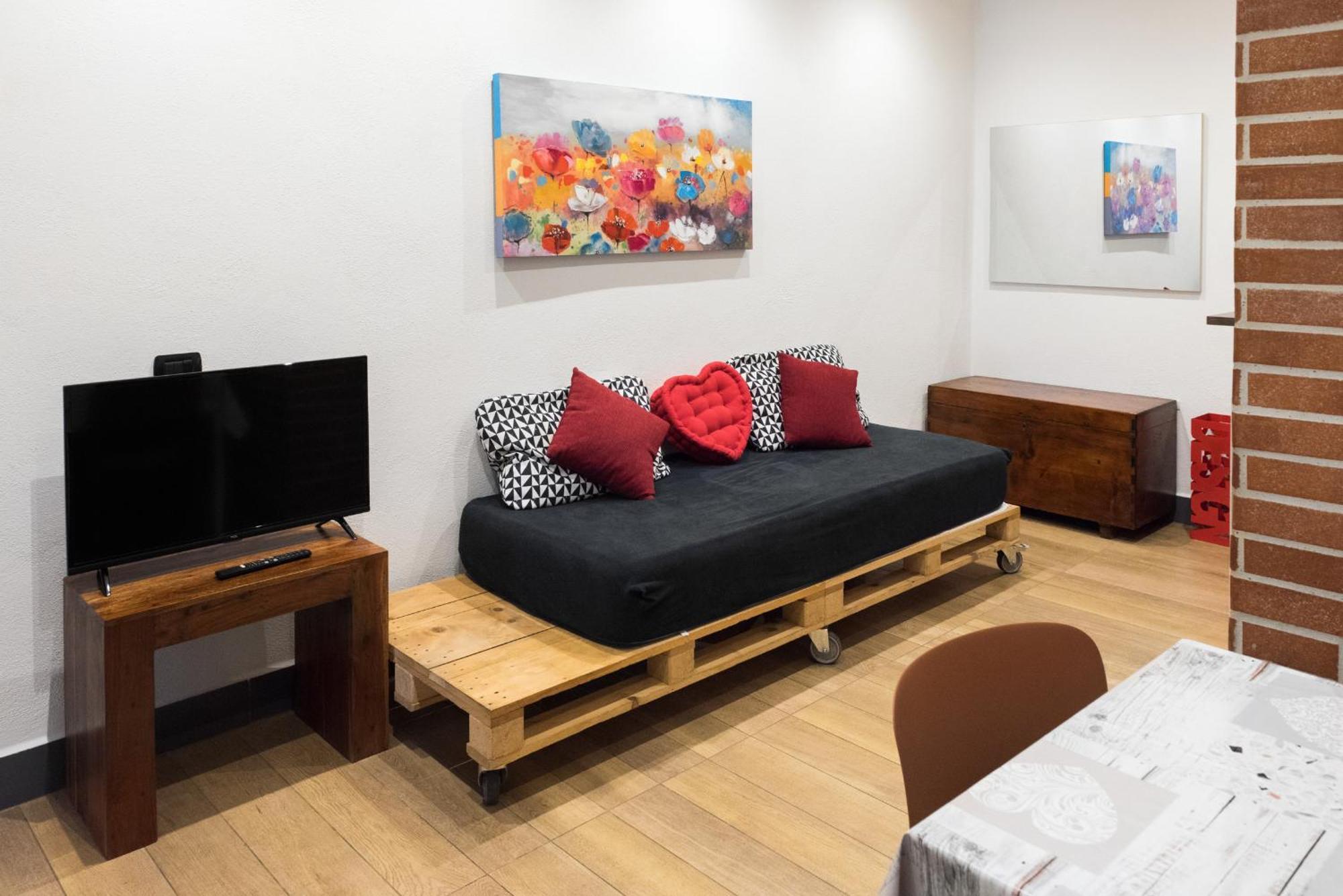 Apartment Happy
